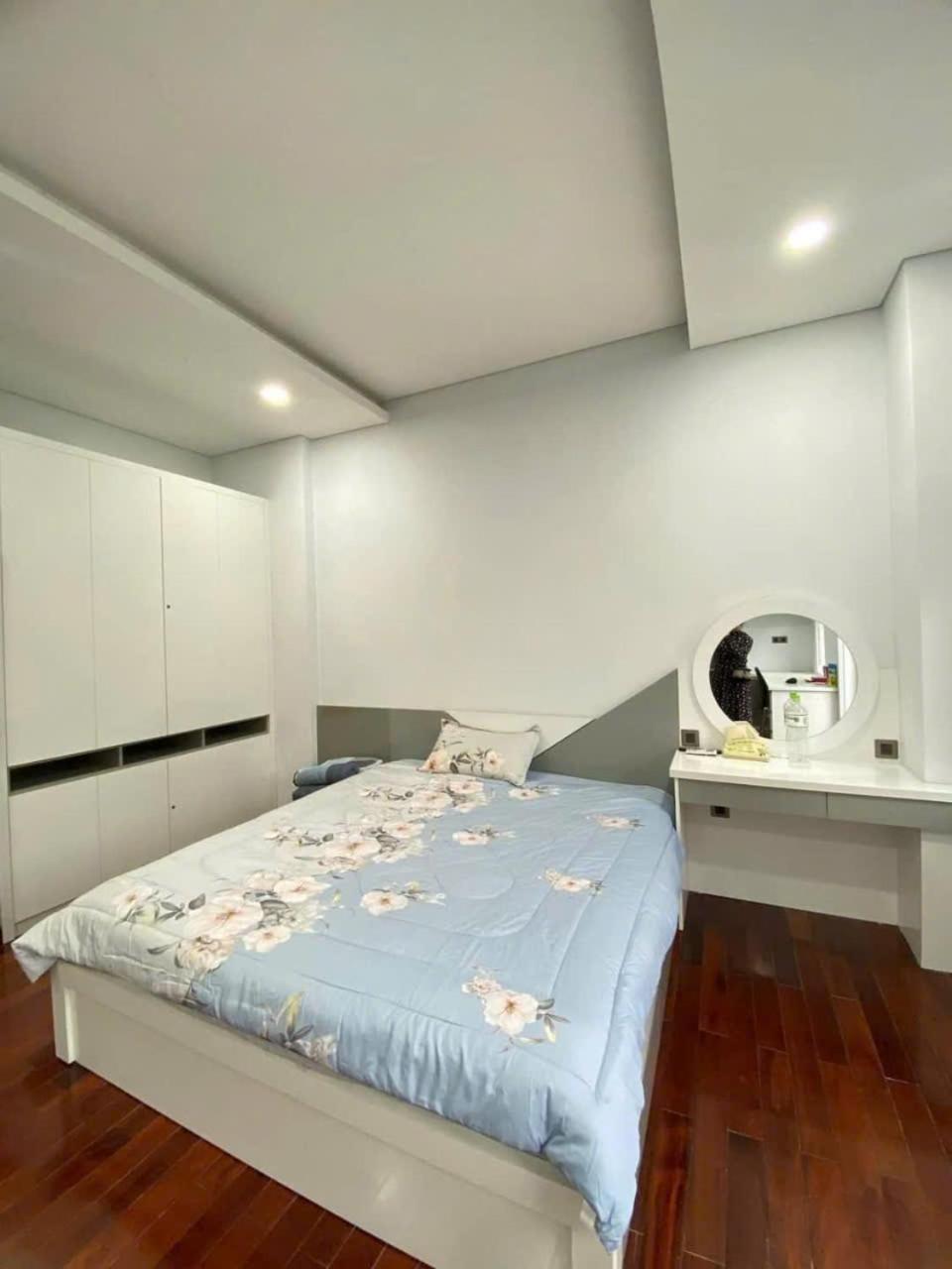 Work Luxury Apartment